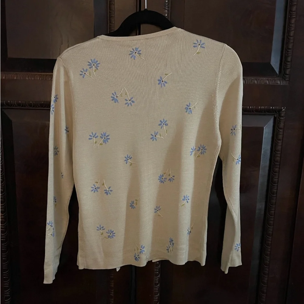 Vintage Ann Taylor cardigan - Picture 2 of 3